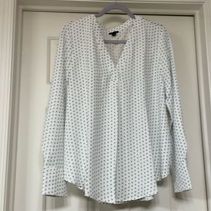 NWOT Ann Taylor blouse L.